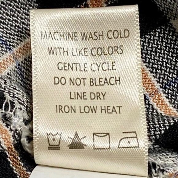 Max Studio Button-Up Shirt Women's Medium Black White Plaid Roll Tab Sleeves GUC - Picture 5 of 7